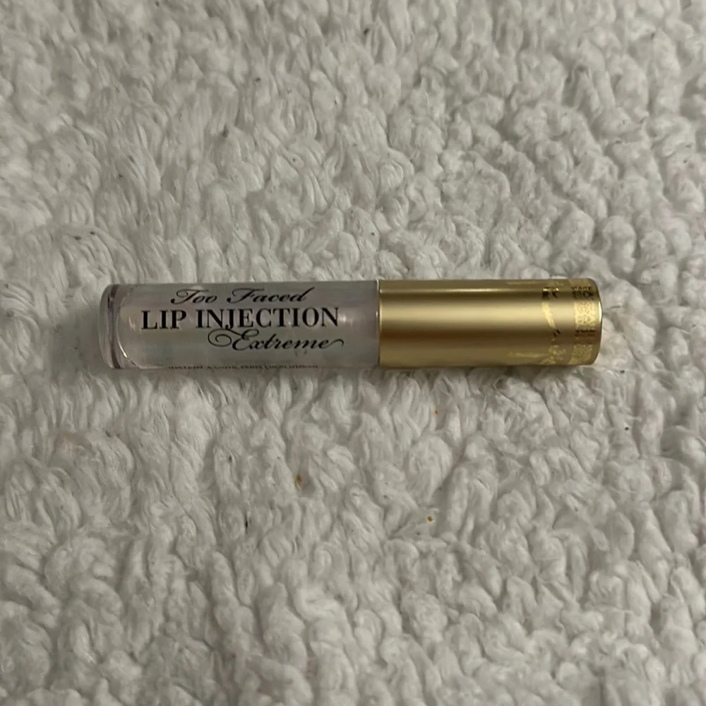 Too Faced Lip Injection Extreme Clear Lip Plumper